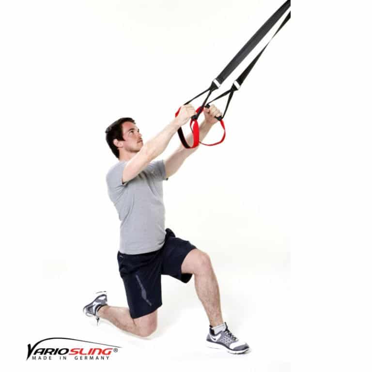 SlingTrainer Übung Einbeinige Kniebeuge mit Kick