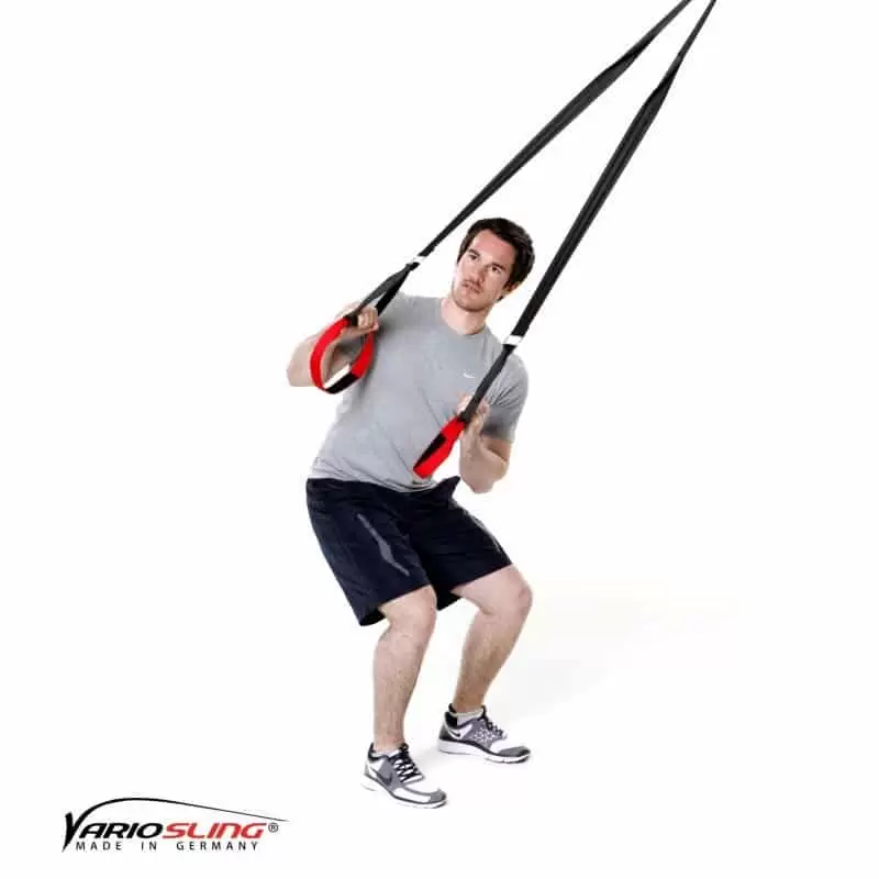 Sling-Trainer-Rückentraining-Arme gebeugt und Hände beieinander-02