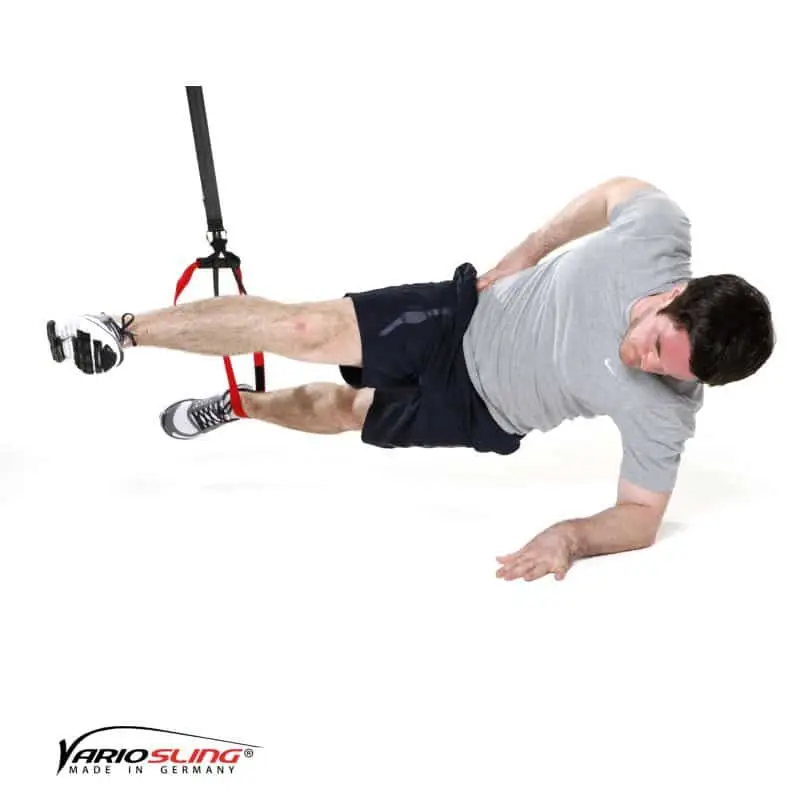 sling-trainer-bauchtraining-Sidestaby einbeinig, oberes Bein strecken-02